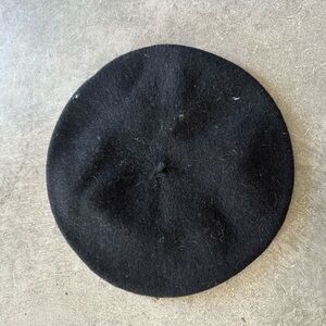 Classic Black Beret